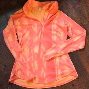 Under Armour 1/4 zip pullover size medium